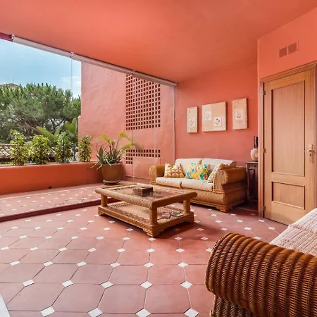 Elviria Beachfront 3 Pools 250M To Sand *