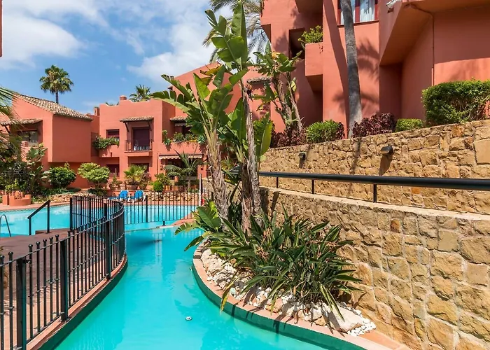 Apartament Beachfront, 3pools, King Bed, Free Gymparking Marbella