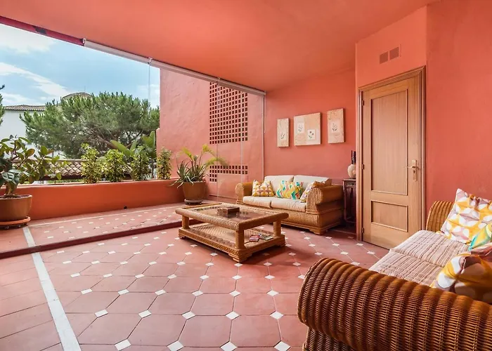 Beachfront, 3pools, King Bed, Free Gymparking *